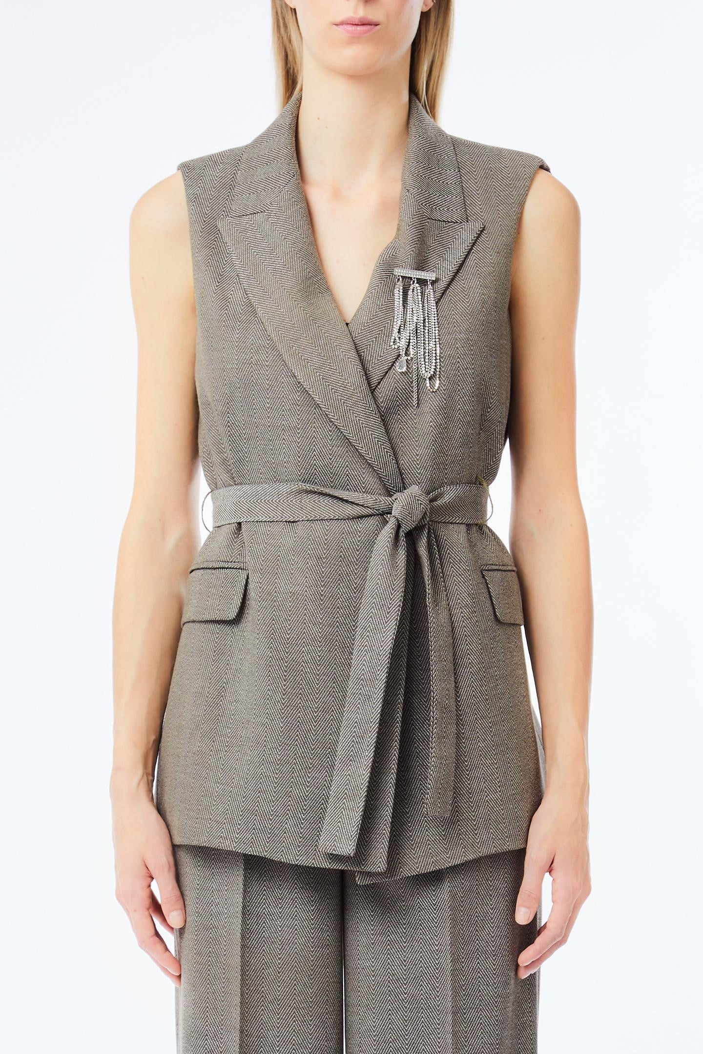 Gilet Cinturato con accessorio